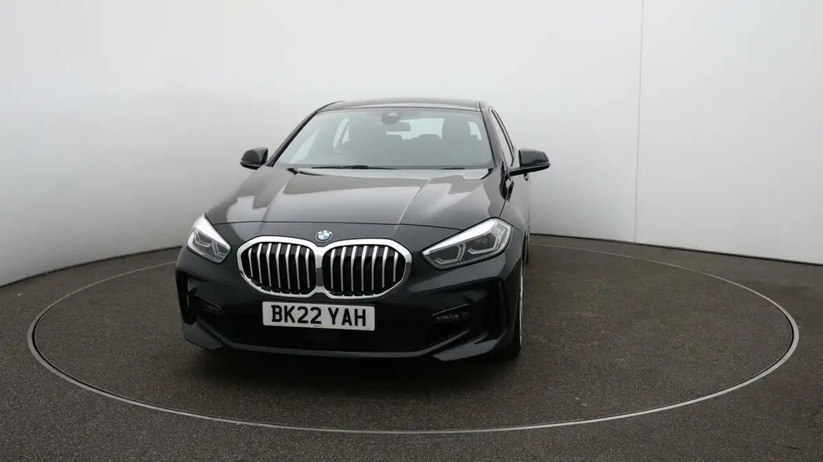 2022-bmw-1-series-15-118i-m-sport-lcp-dct-big-32
