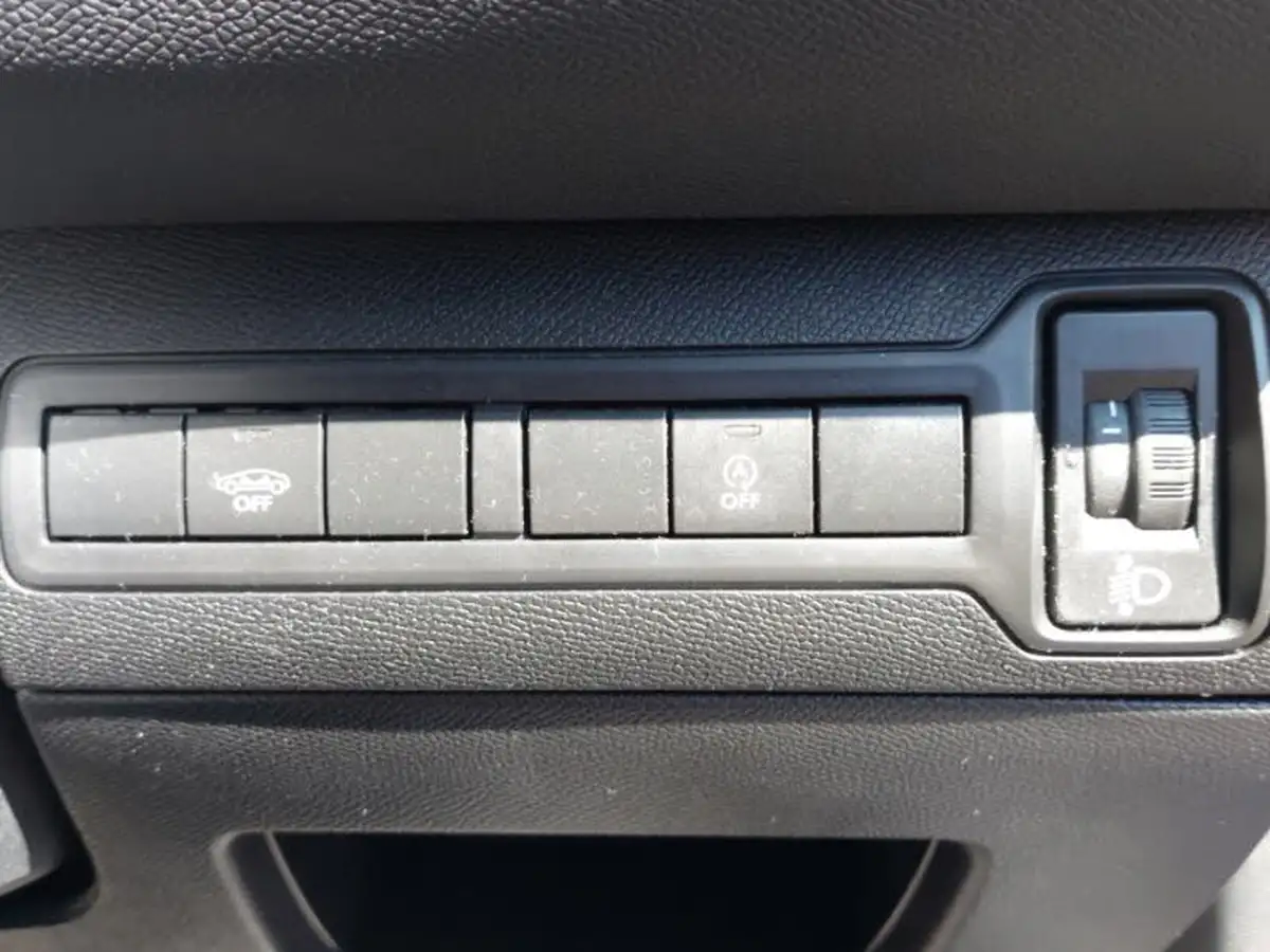 2019-peugeot-308-12-puretech-allure-130bhp-big-14