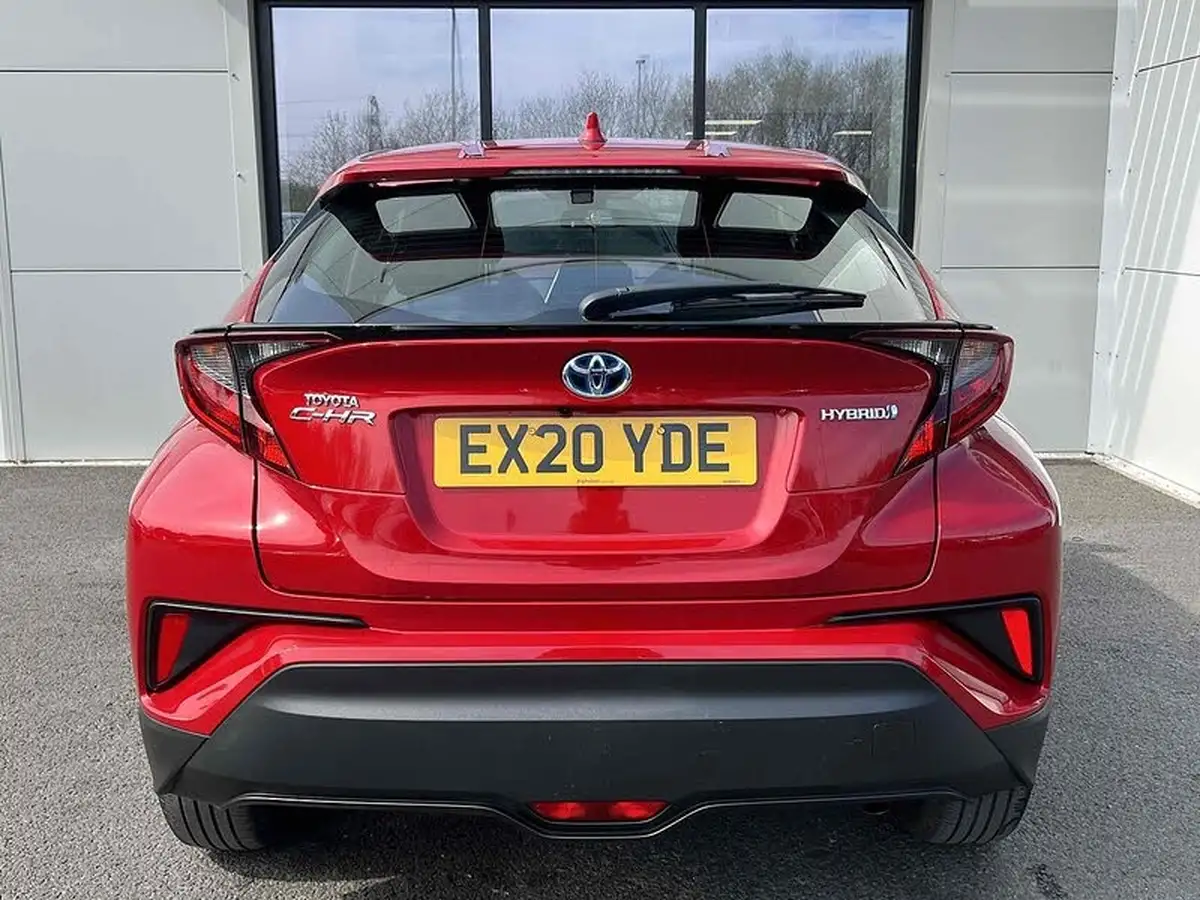 2020-toyota-c-hr-18-vvt-i-icon-parking-pack-big-3