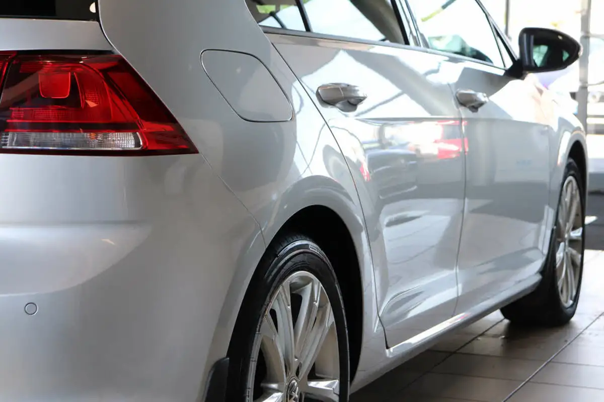 2014-volkswagen-golf-14-gt-tsi-140ps-act-hatchback-5d-1395cc-dsg-big-77