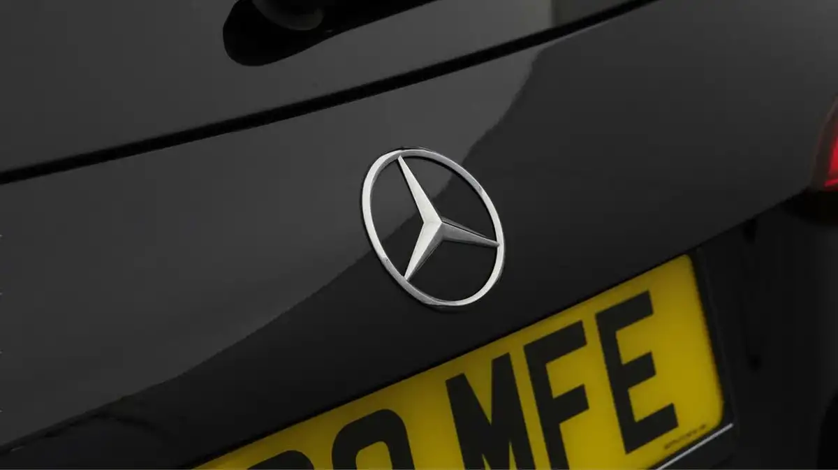 2019-mercedes-benz-a-class-20d-a200d-amg-line-premium-hatchback-5d-big-19