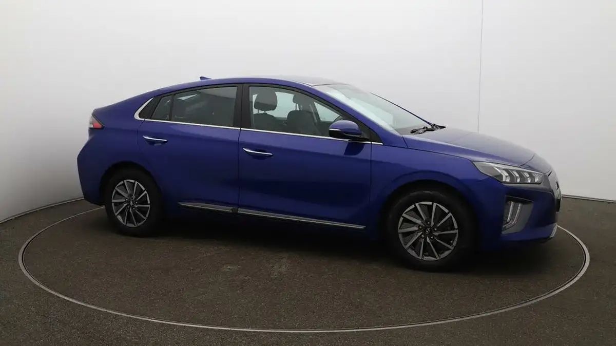 2022-hyundai-ioniq-e-premium-electric-big-44