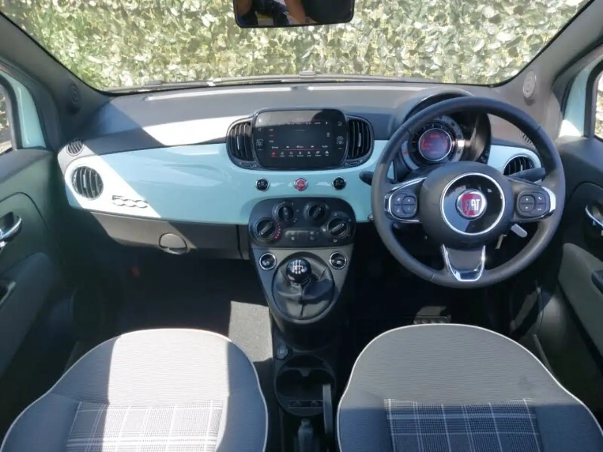 2021-fiat-500-10-lounge-big-2