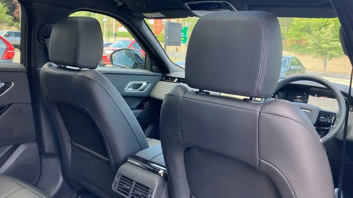 2025-land-rover-range-rover-velar-20-d200-dynamic-se-big-34