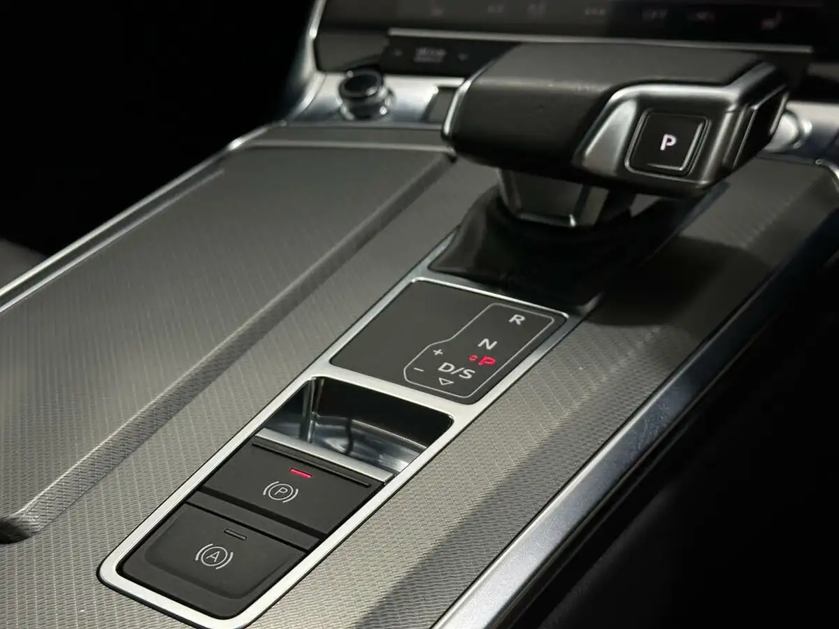 2019-audi-a6-saloon-20-40-tdi-sport-big-19