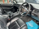 2016-porsche-macan-20-small-11