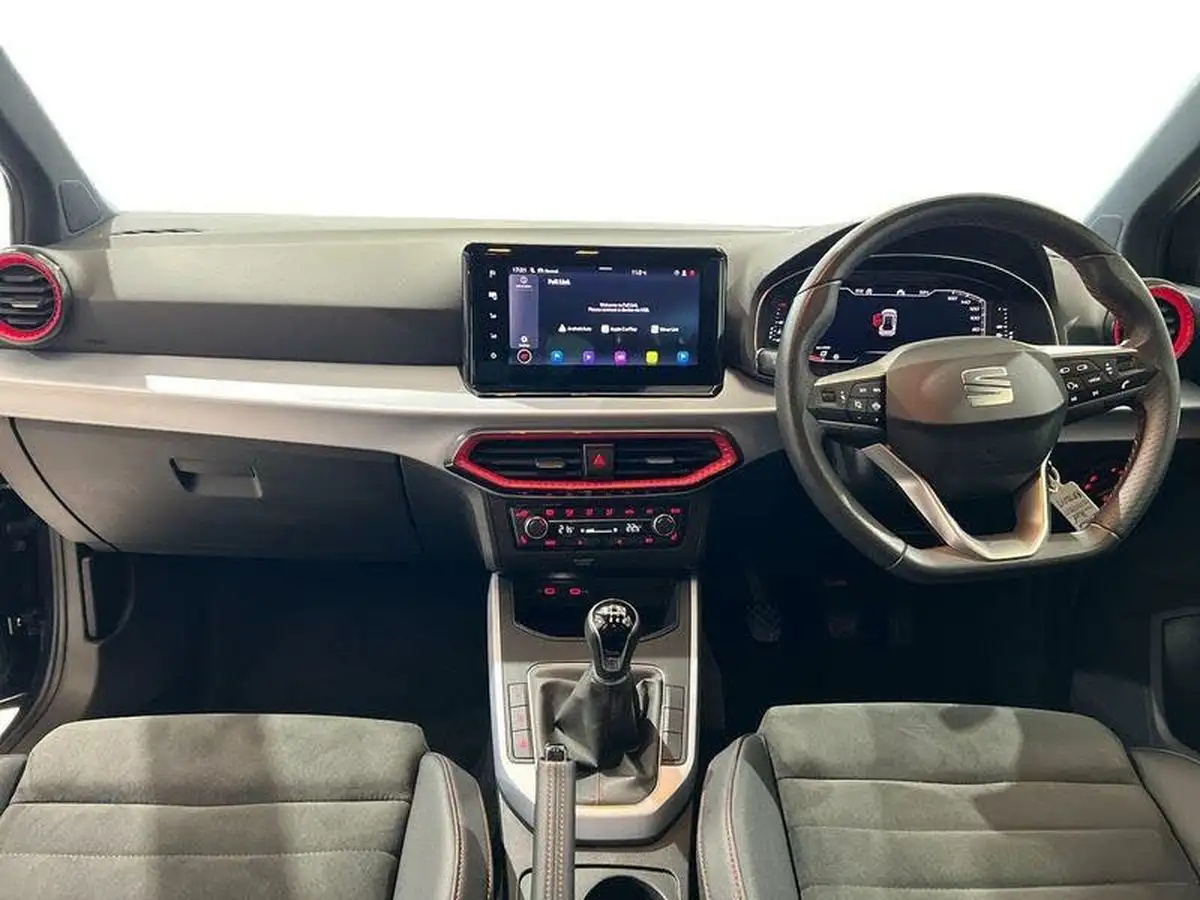 2022-seat-arona-10-tsi-fr-sport-big-11