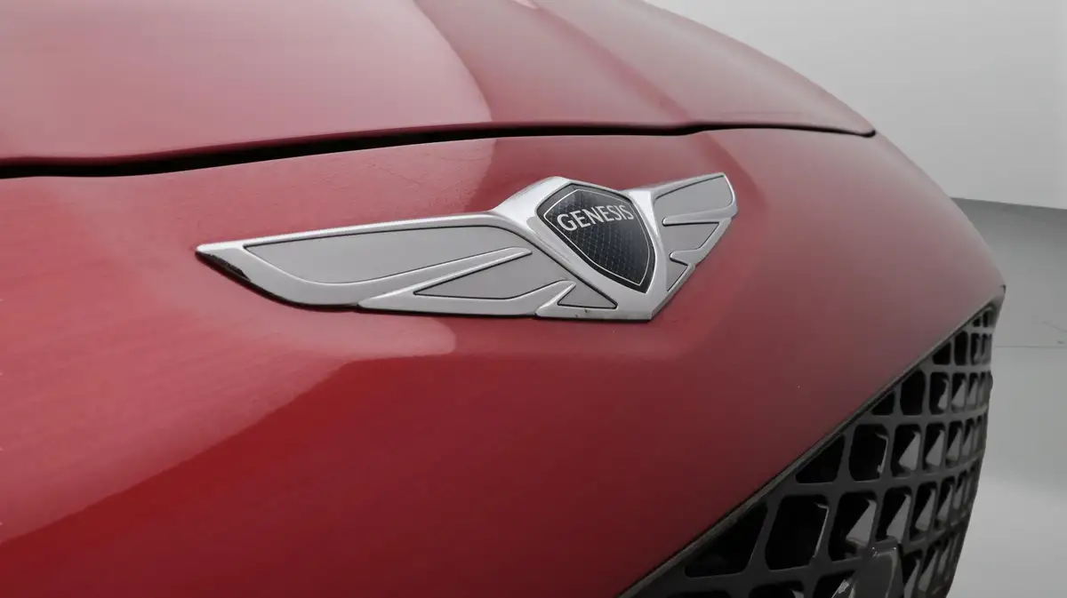 2022-genesis-g70-20-t-sport-line-saloon-4d-big-23