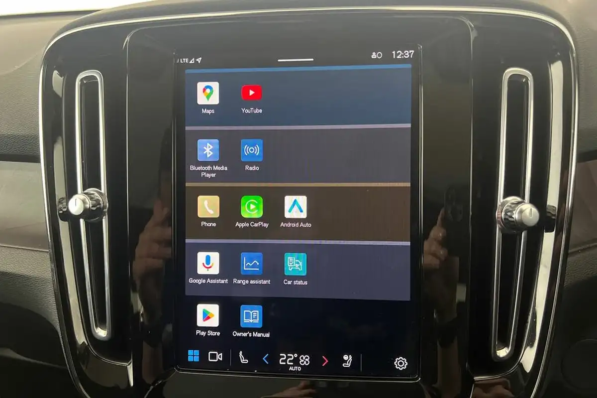 2022-volvo-c40-e-twin-recharge-pro-big-32