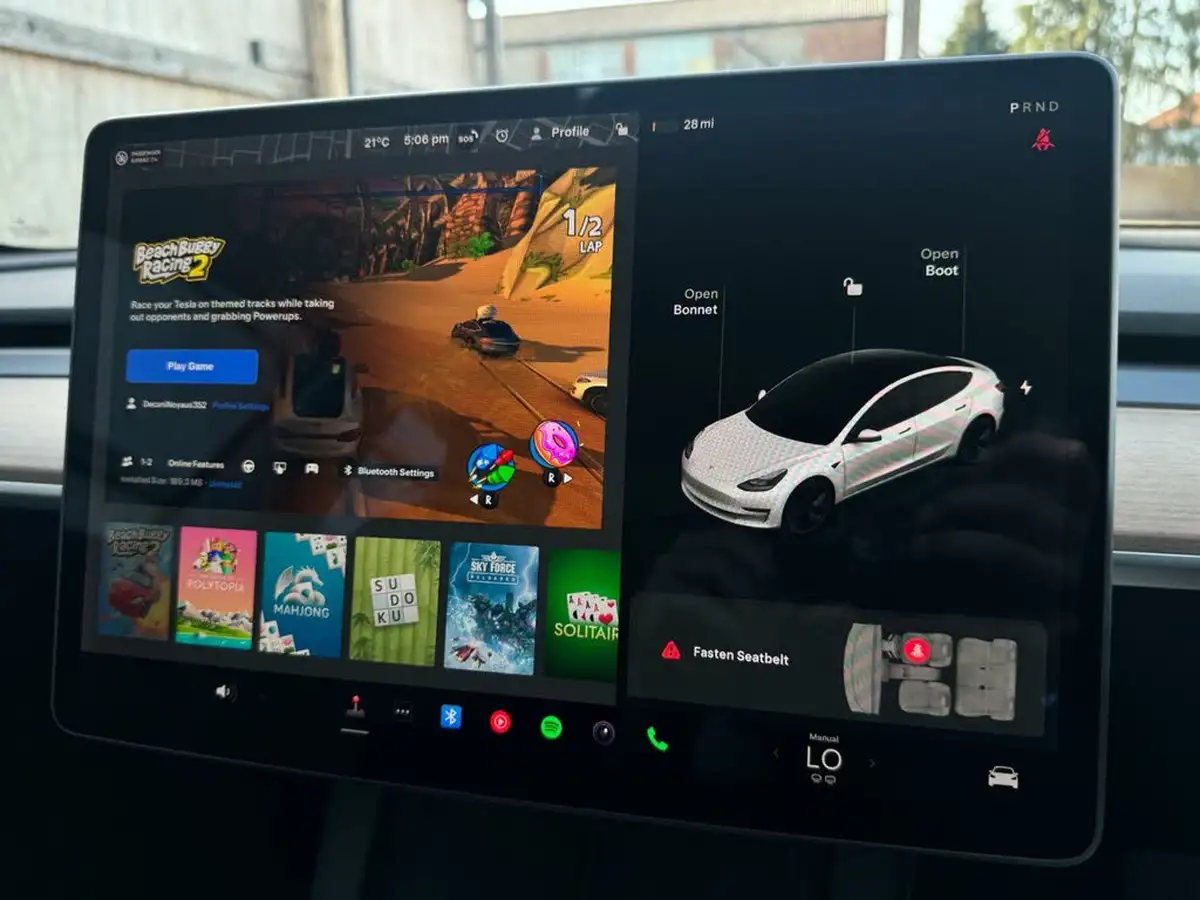 2021-tesla-model-3-e-long-range-awd-big-37