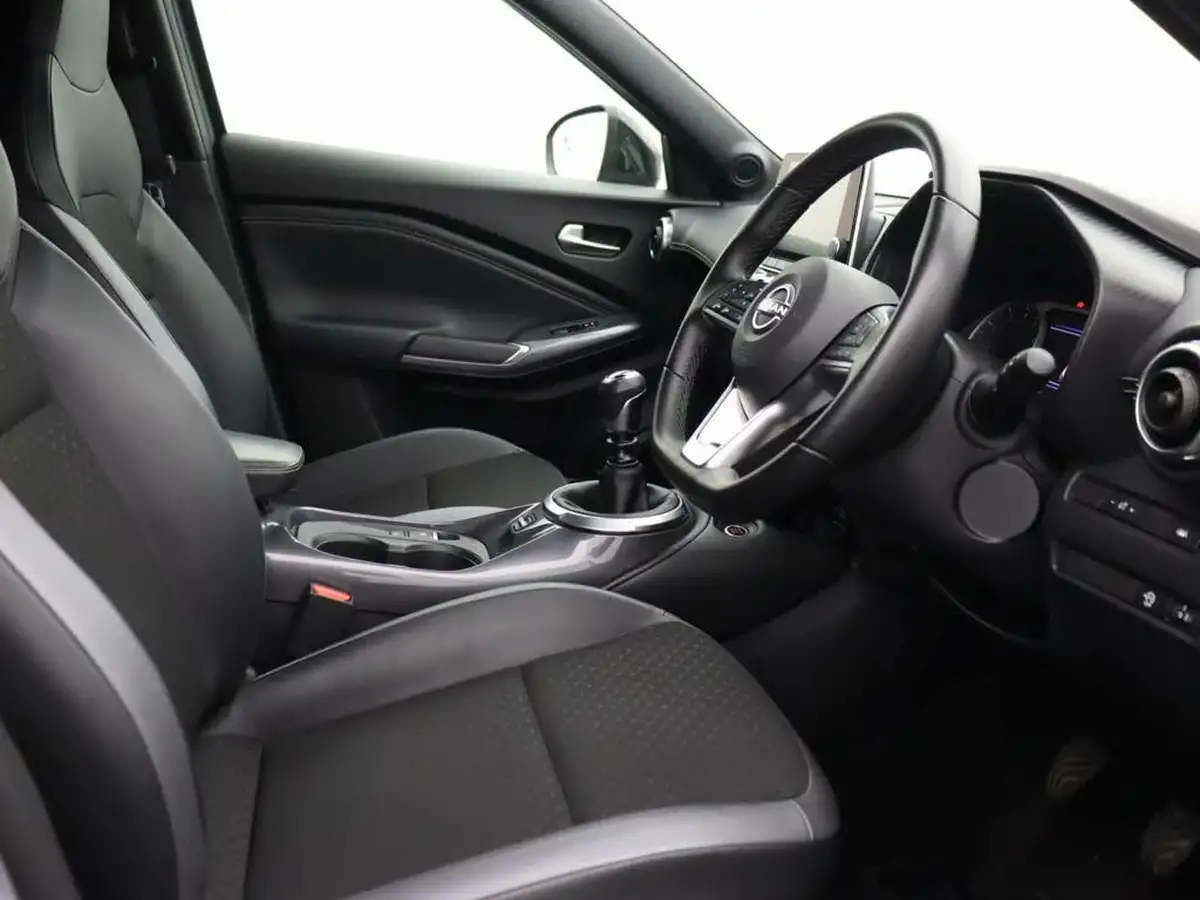 2023-nissan-juke-10-dig-t-n-connecta-big-19
