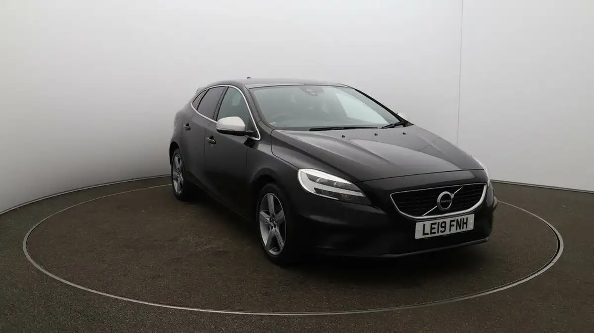 2019-volvo-v40-20td-d3-r-design-nav-plus-geartronic-big-42