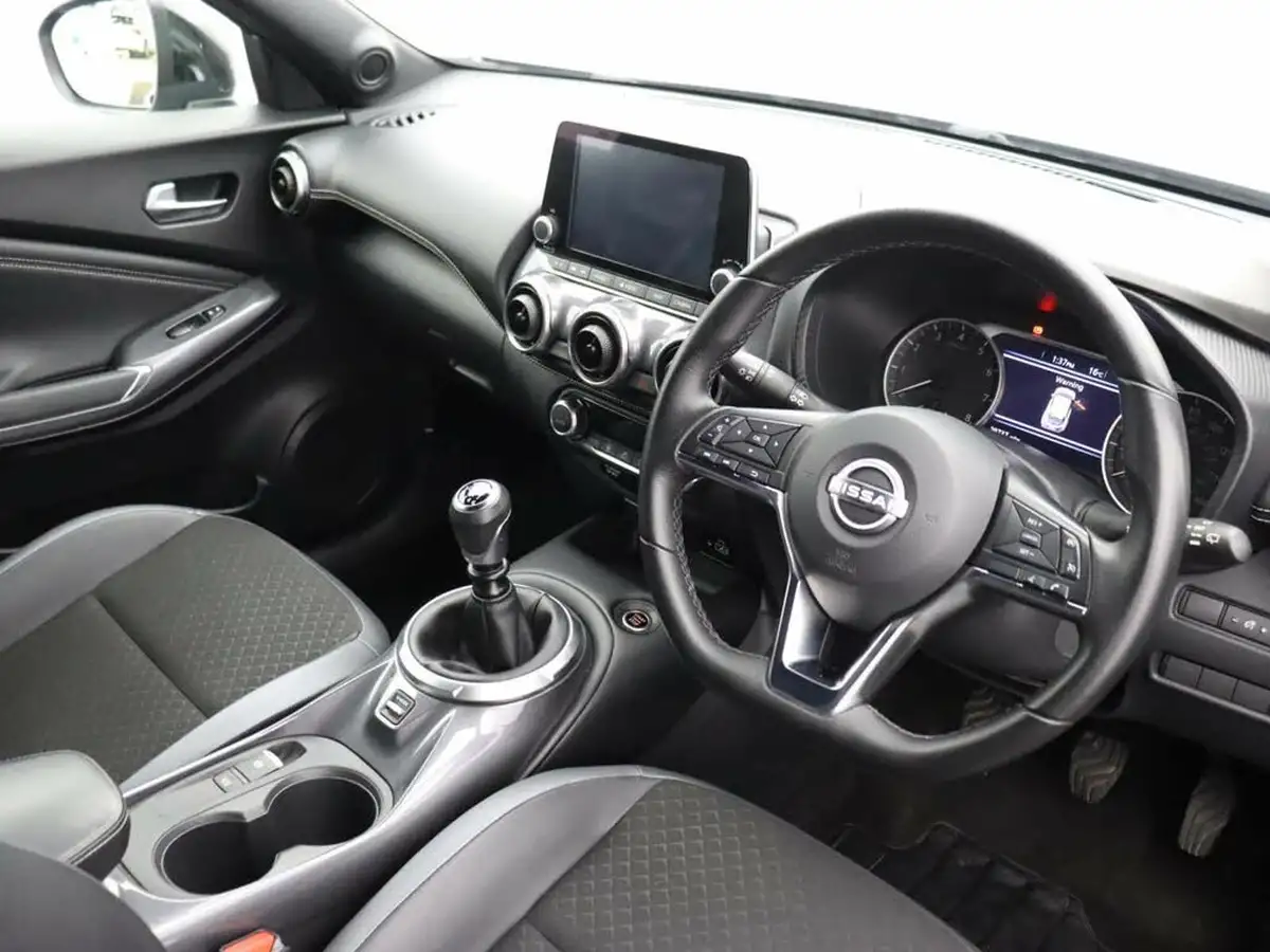 2023-nissan-juke-10-dig-t-n-connecta-big-5