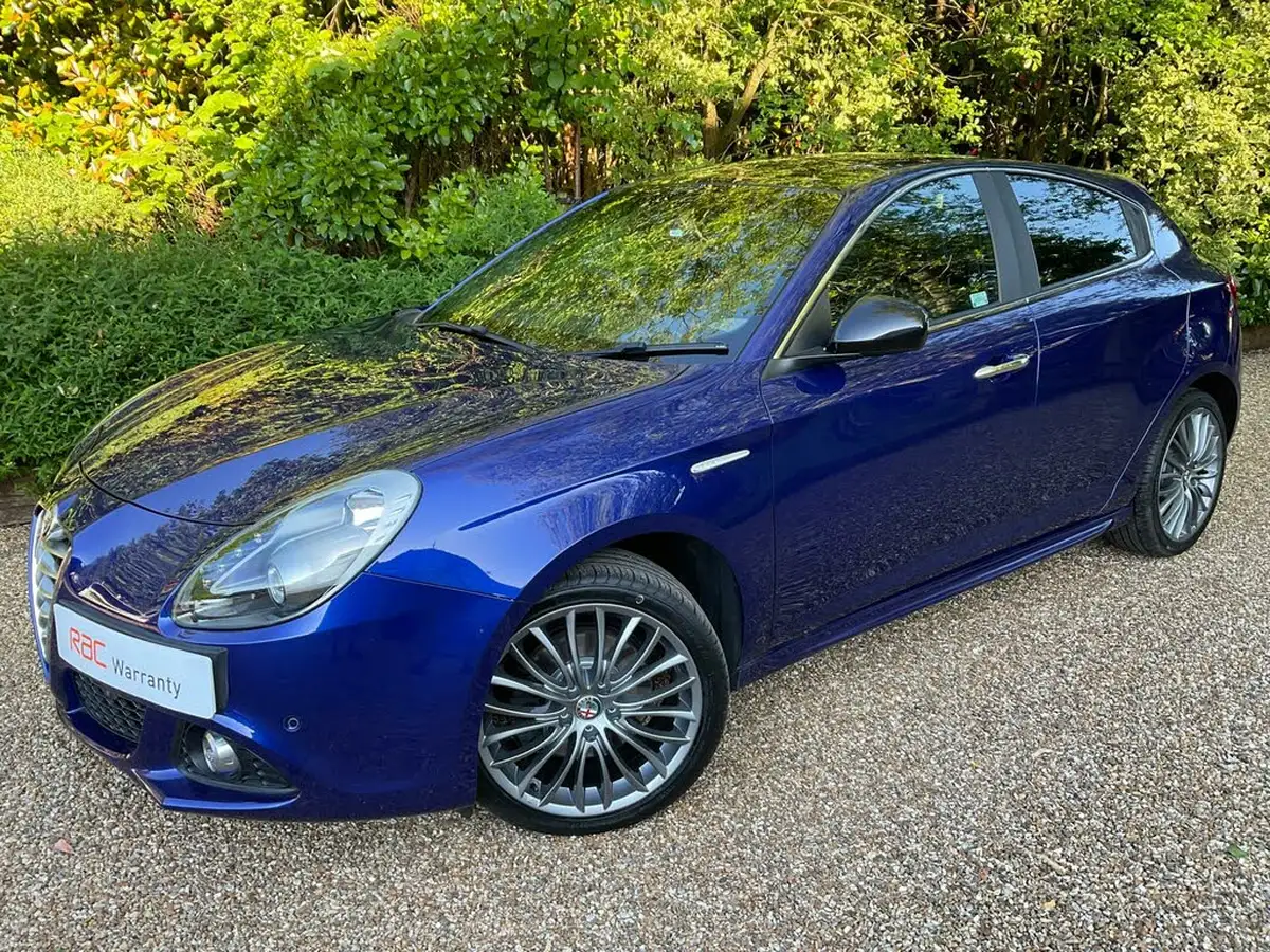 2016-alfa-romeo-giulietta-14-tb-collezione-big-0