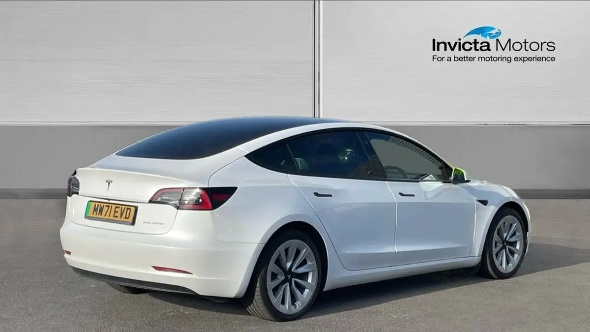 2021-tesla-model-3-e-long-range-awd-big-2