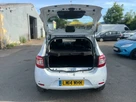2013-dacia-sandero-12-laureate-small-16