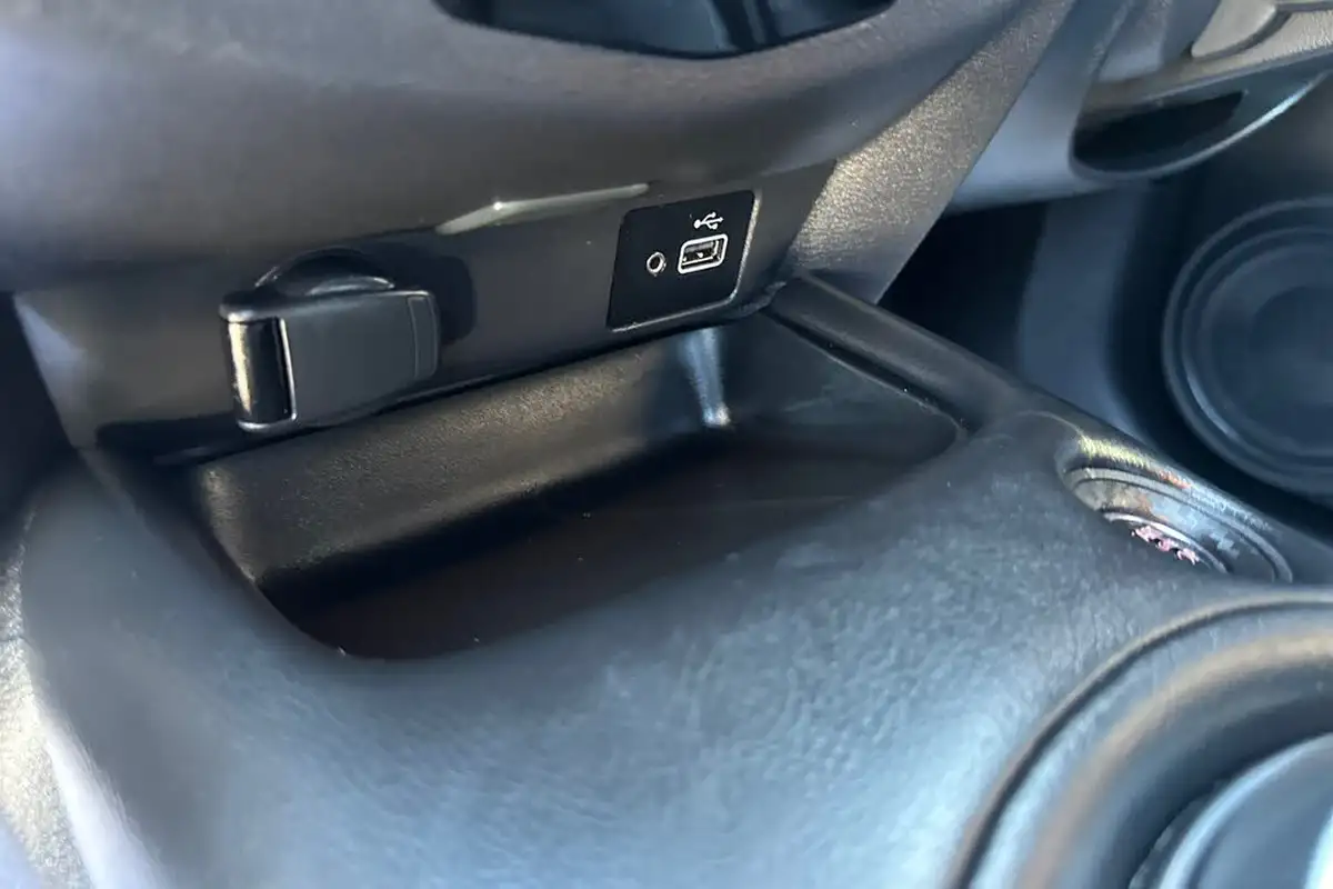 2024-nissan-juke-10-dig-t-n-connecta-dct-big-7