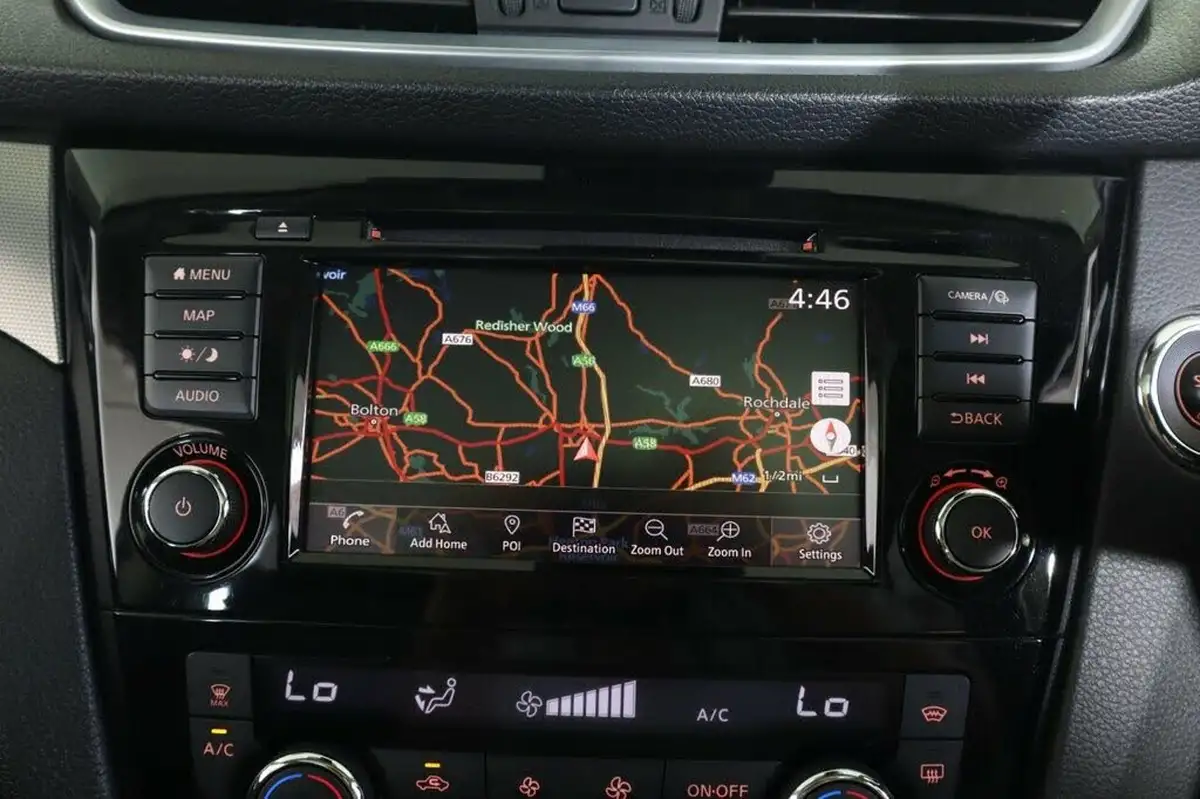 2020-nissan-qashqai-big-36