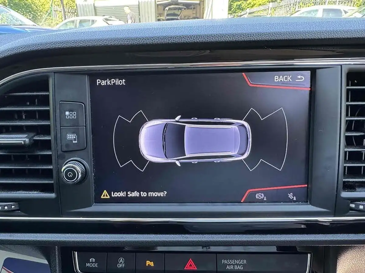 2020-seat-leon-15-tsi-evo-fr-150ps-estate-dsg-big-23