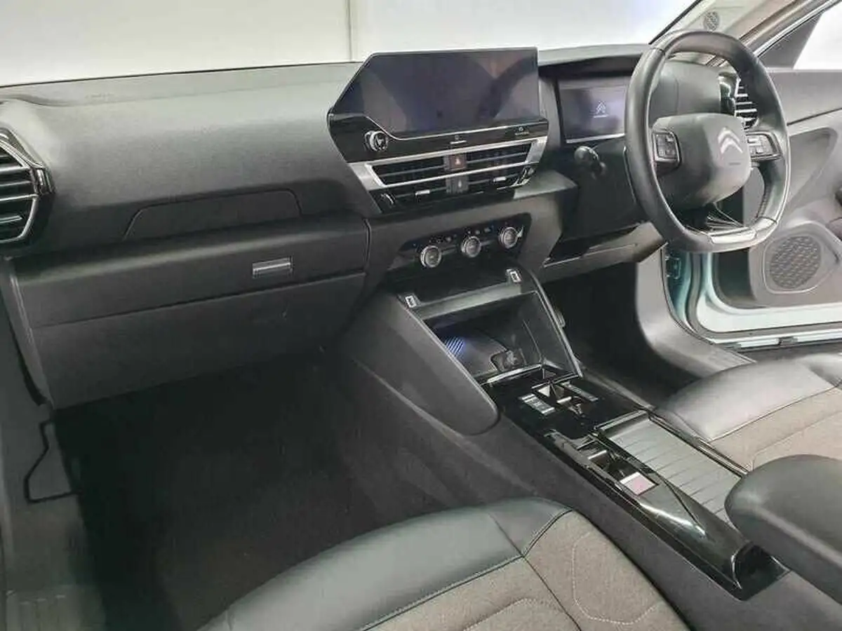 2021-citroen-c4-12-puretech-sense-plus-eat8-big-22