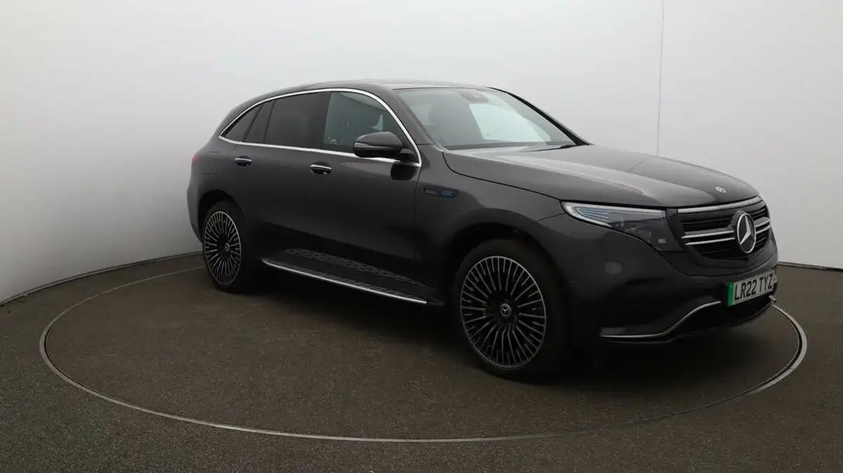 2022-mercedes-benz-eqc-e-eqc-400-amg-line-premium-big-39