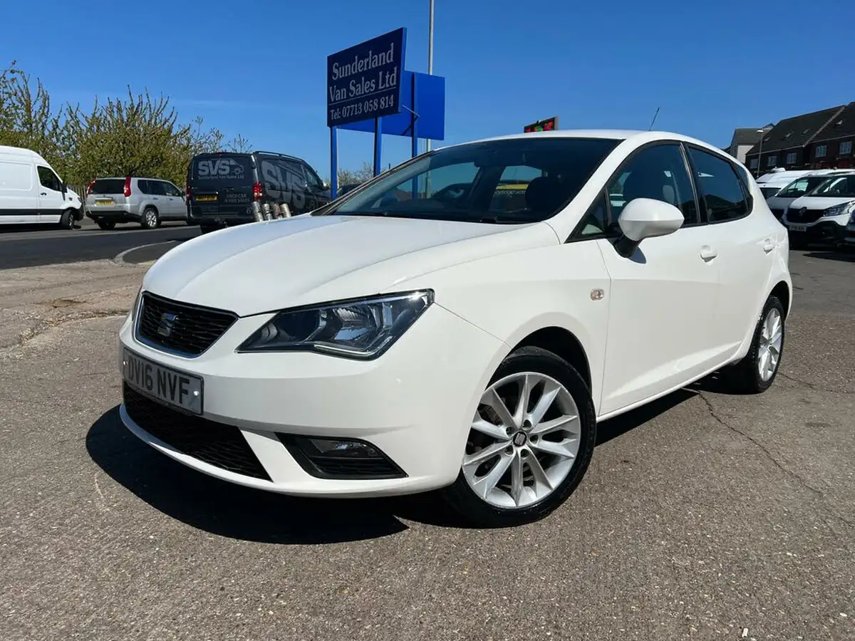 2016-seat-ibiza-10-vista-hatchback-5d-big-0