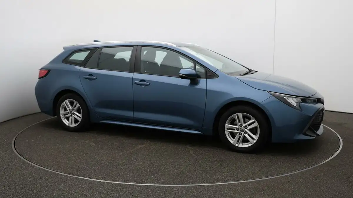 2022-toyota-corolla-18-vvt-i-icon-tech-spare-wheel-touring-sports-5d-big-44