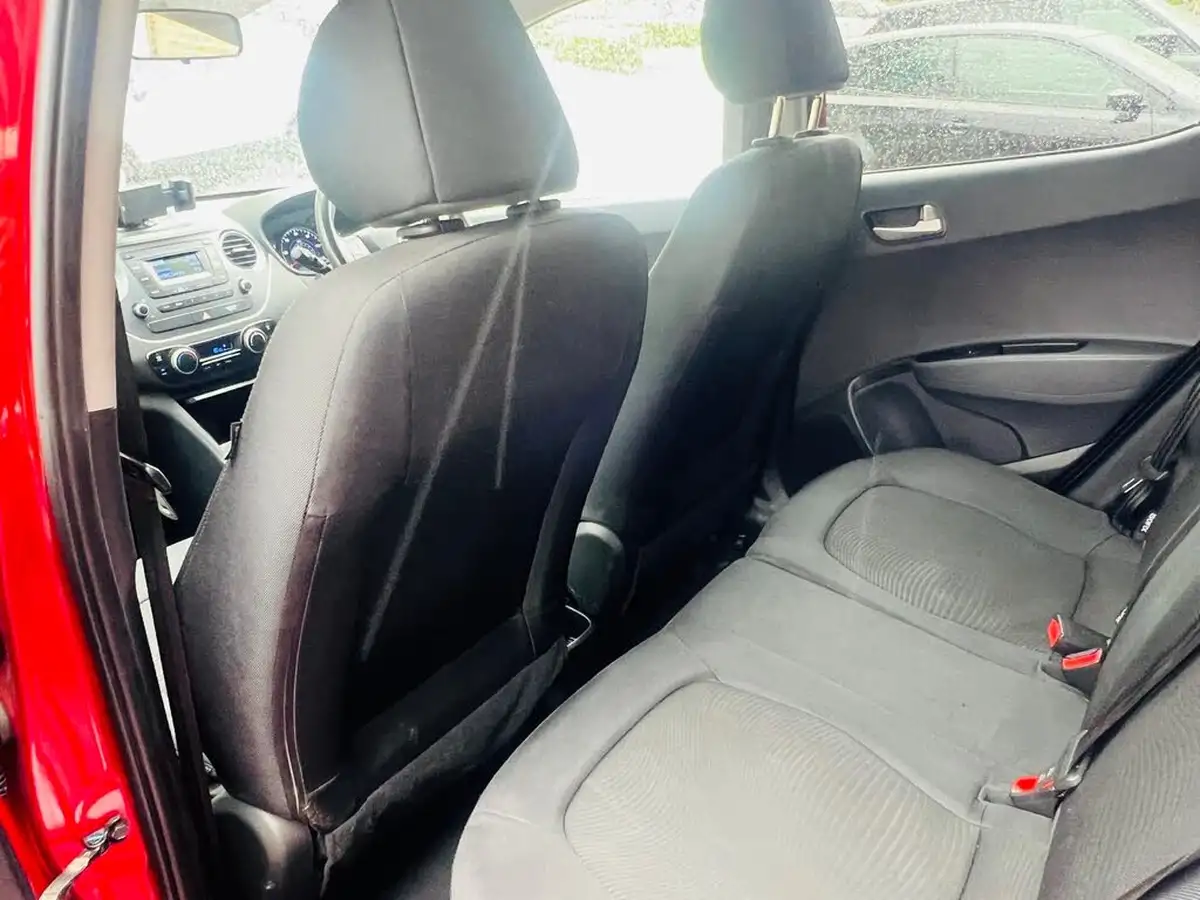 2017-hyundai-i10-10-premium-big-59