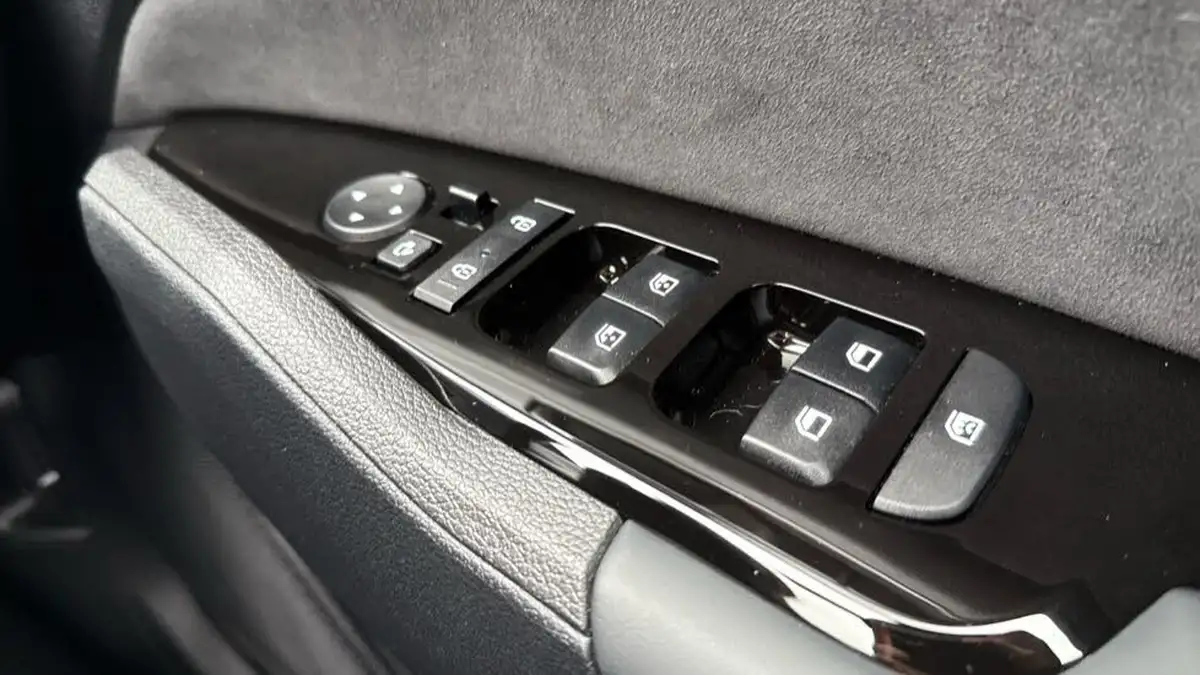 2024-kia-sportage-16-t-gdi-gt-line-157bhp-48v-dct-big-36