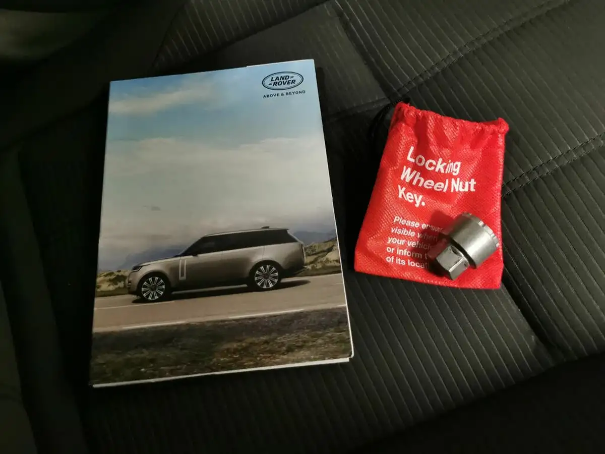 2020-land-rover-range-rover-evoque-20-d150-r-dynamic-big-37