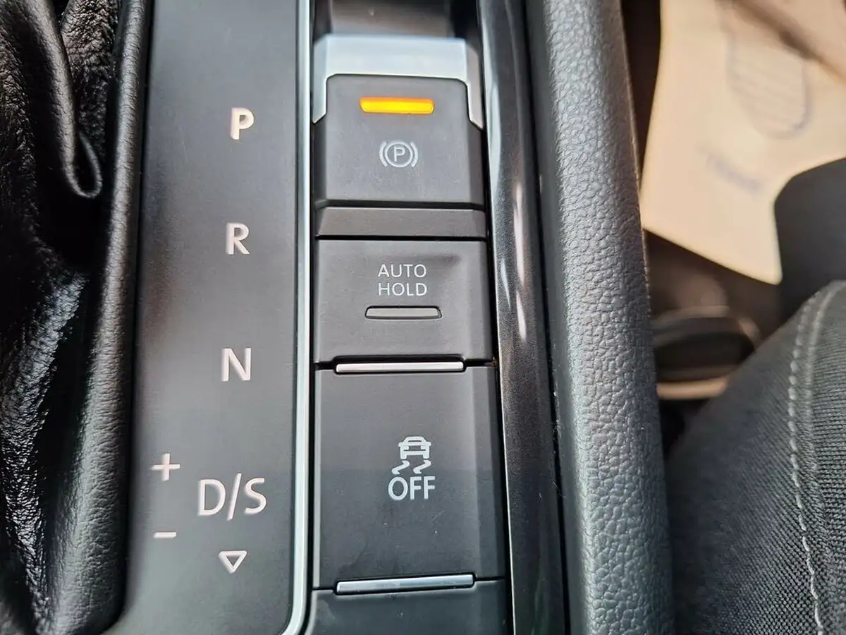 2016-volkswagen-tiguan-20-tsi-sel-dsg-big-33