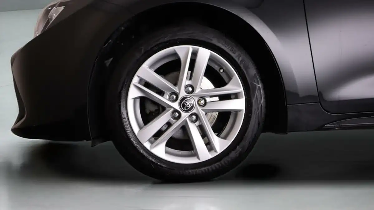 2022-toyota-corolla-18-vvt-i-icon-120bhp-trk-hatchback-5d-big-16