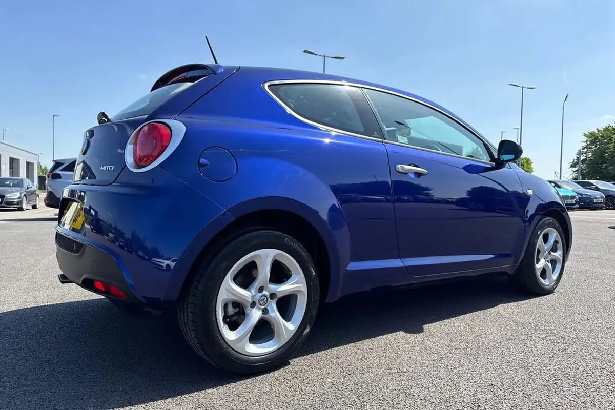 2018-alfa-romeo-mito-09-big-32