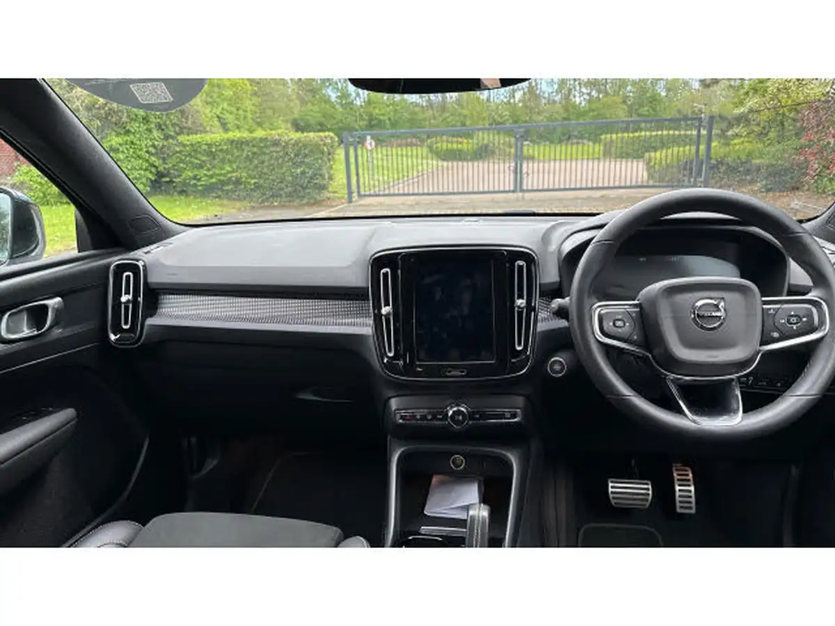 2022-volvo-xc40-15-t5-r-design-pro-big-19