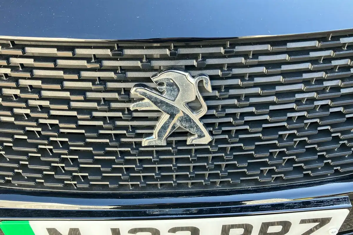 2023-peugeot-2008-suv-e-allure-premium-big-22