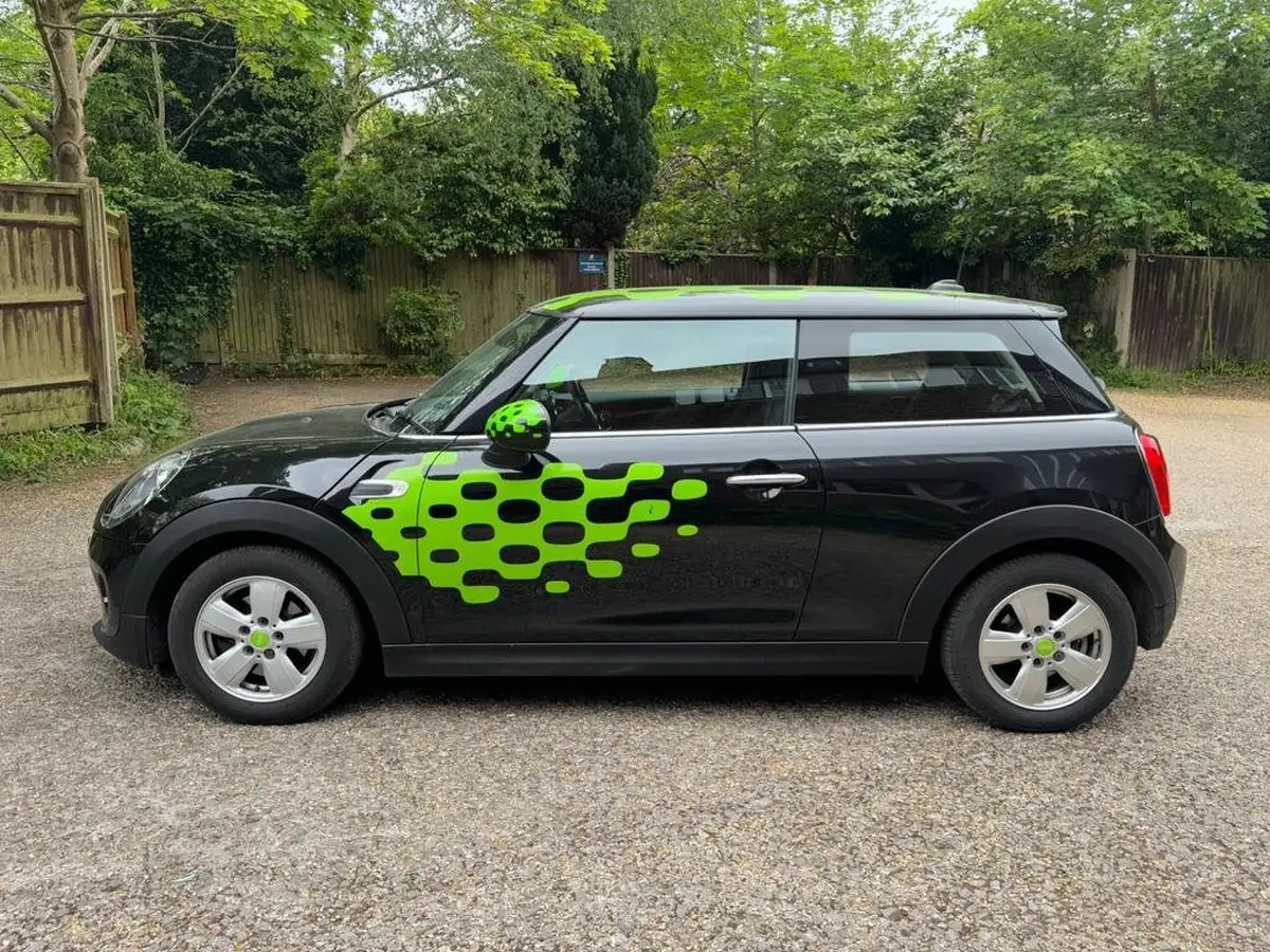 2014-mini-cooper-12-one-media-xlss-3d-big-6