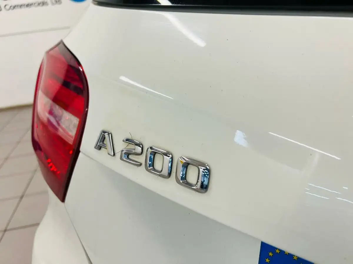 2014-mercedes-benz-a-class-18-cdi-a200-amg-sport-big-37