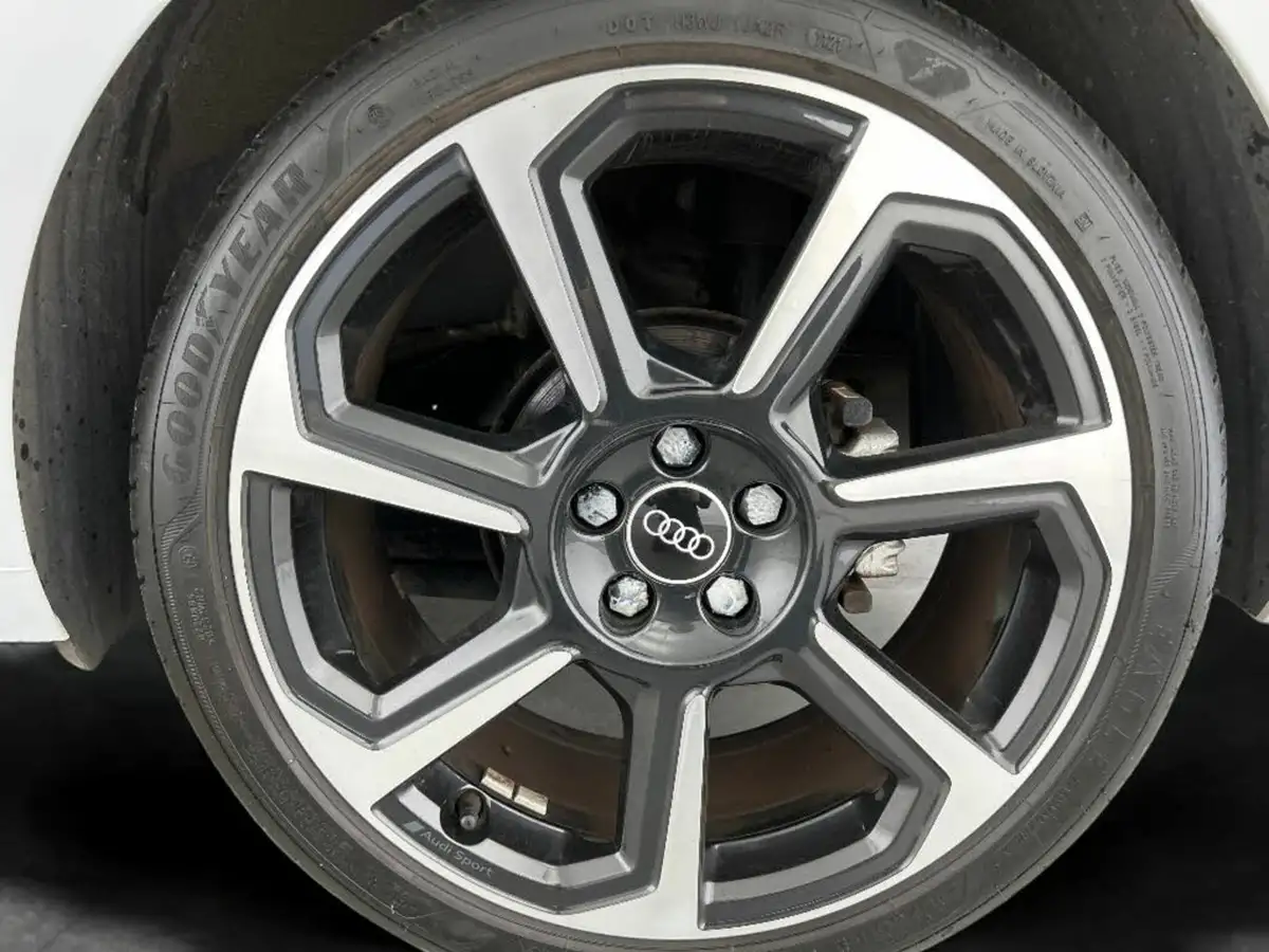 2021-audi-a1-10-30-tfsi-black-edition-s-tronic-big-13