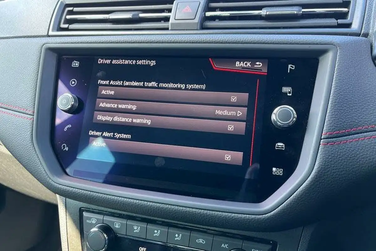 2020-seat-ibiza-10-tsi-fr-sport-95ps-big-23