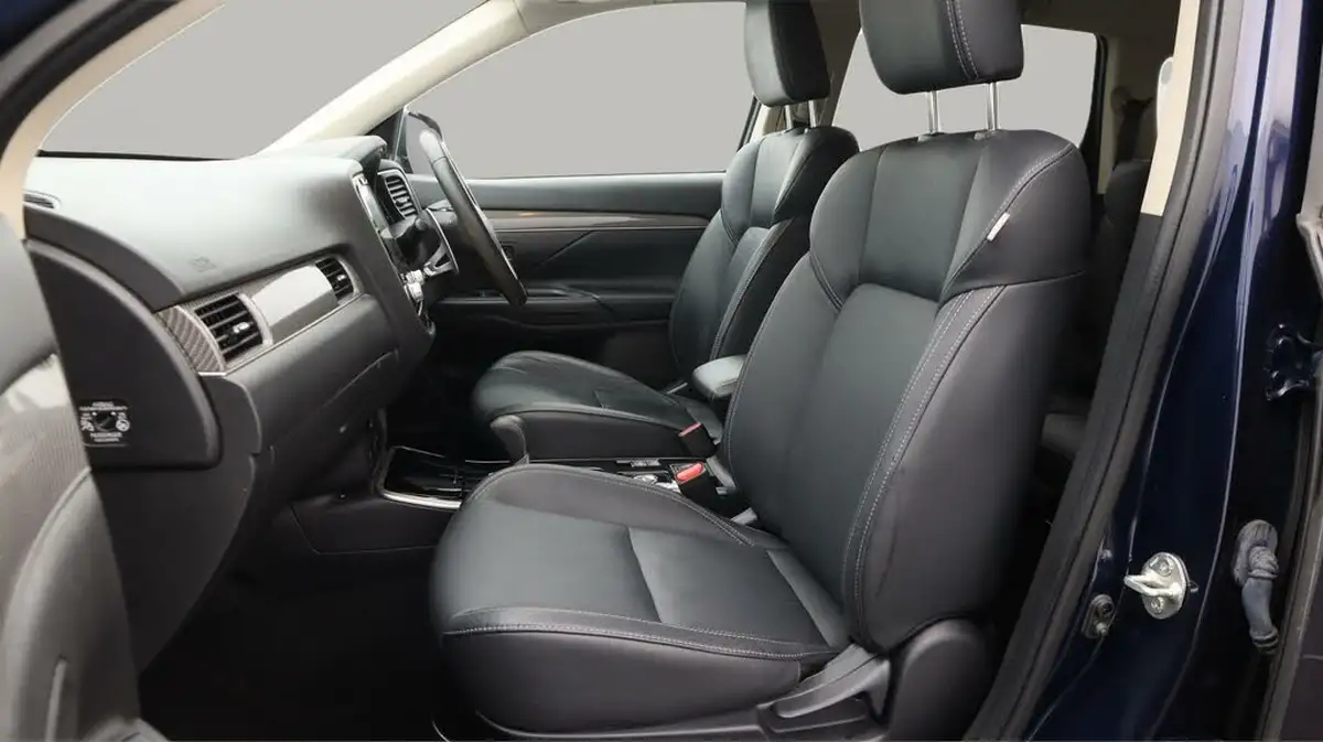 2020-mitsubishi-outlander-20-exceed-big-14