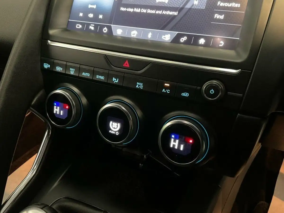2019-jaguar-e-pace-20-i4d-r-dynamic-150ps-big-41