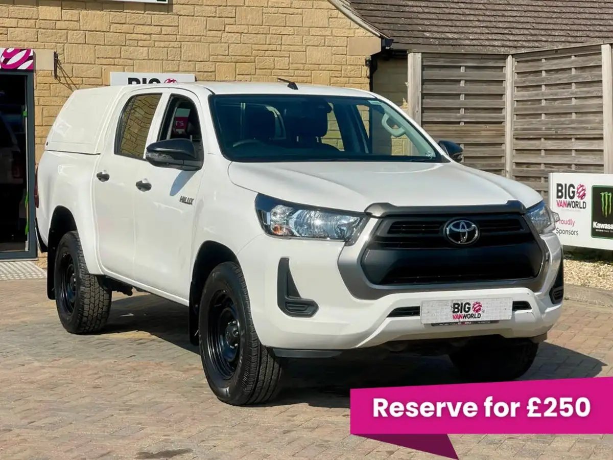 2021-toyota-hi-lux-24d-4d-active-150hpeu6dt-e-double-pick-up-big-0