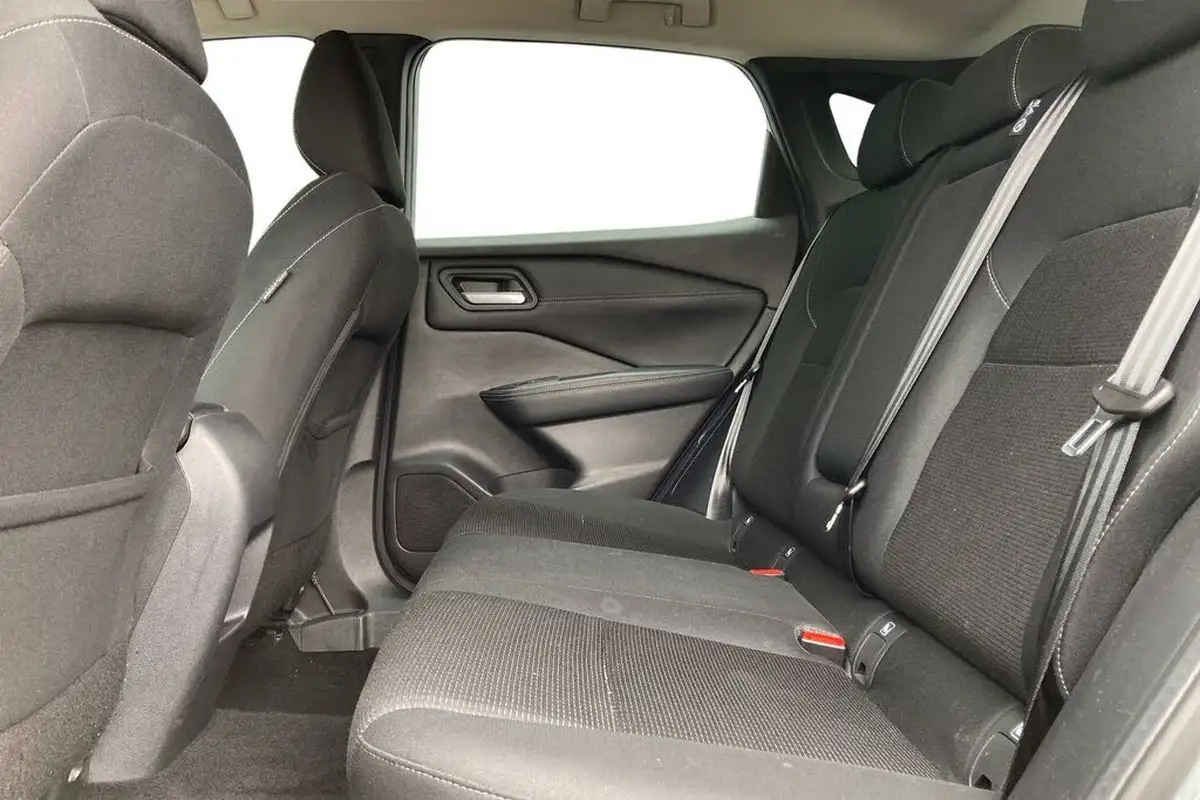 2022-nissan-qashqai-13-dig-t-acenta-premium-158ps-big-9