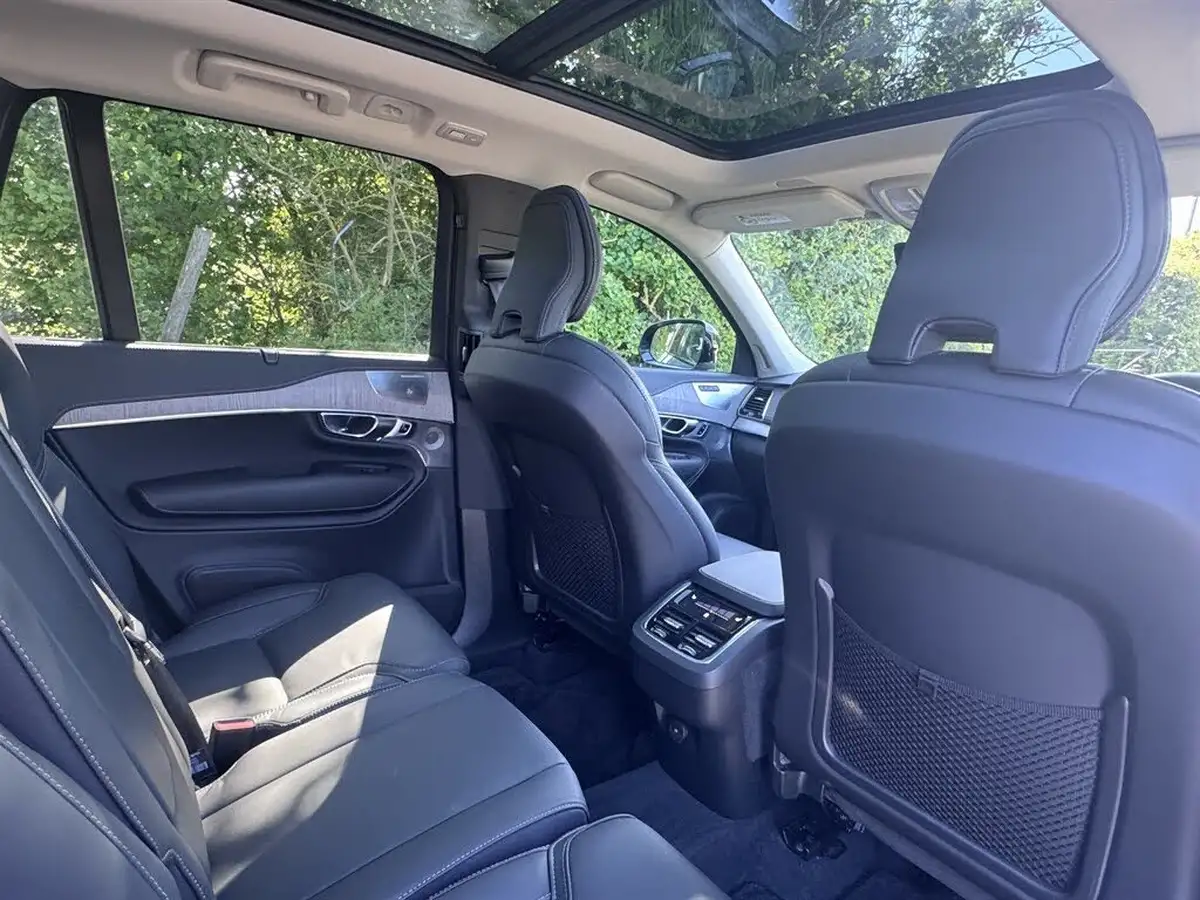 2022-volvo-xc90-20-b5-ultimate-big-17