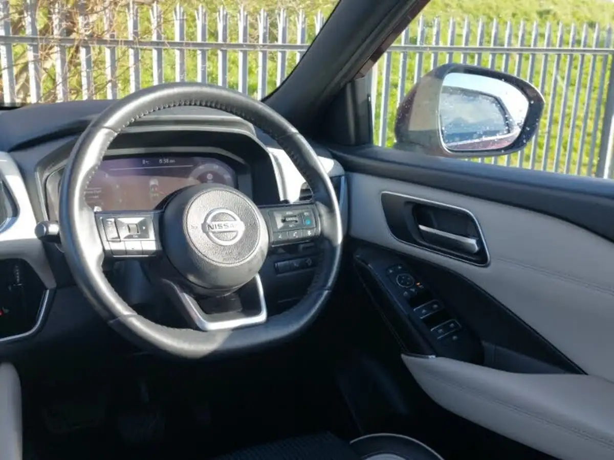 2022-nissan-qashqai-13-dig-t-tekna-158ps-xtronic-big-9