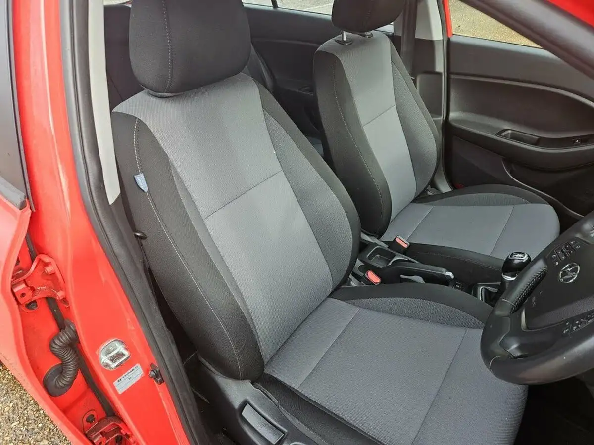 2019-hyundai-i20-12-se-mpi-hatchback-5d-big-6