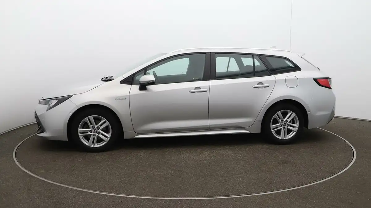 2021-toyota-corolla-18-vvt-i-icon-tech-spare-wheel-touring-sports-5d-big-64