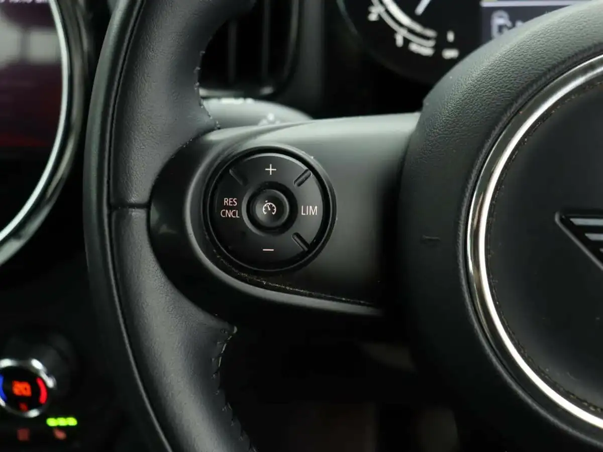 2020-mini-countryman-15-cooper-classic-comfort-big-45