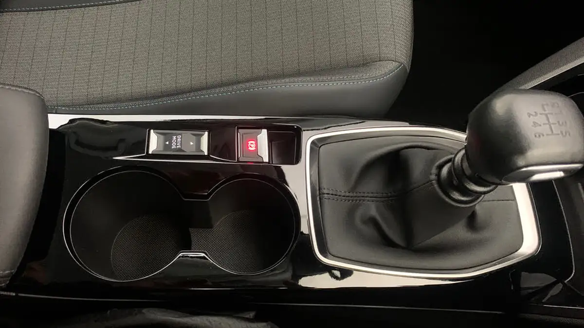 2022-peugeot-208-12-puretech-allure-premium-100ps-big-32