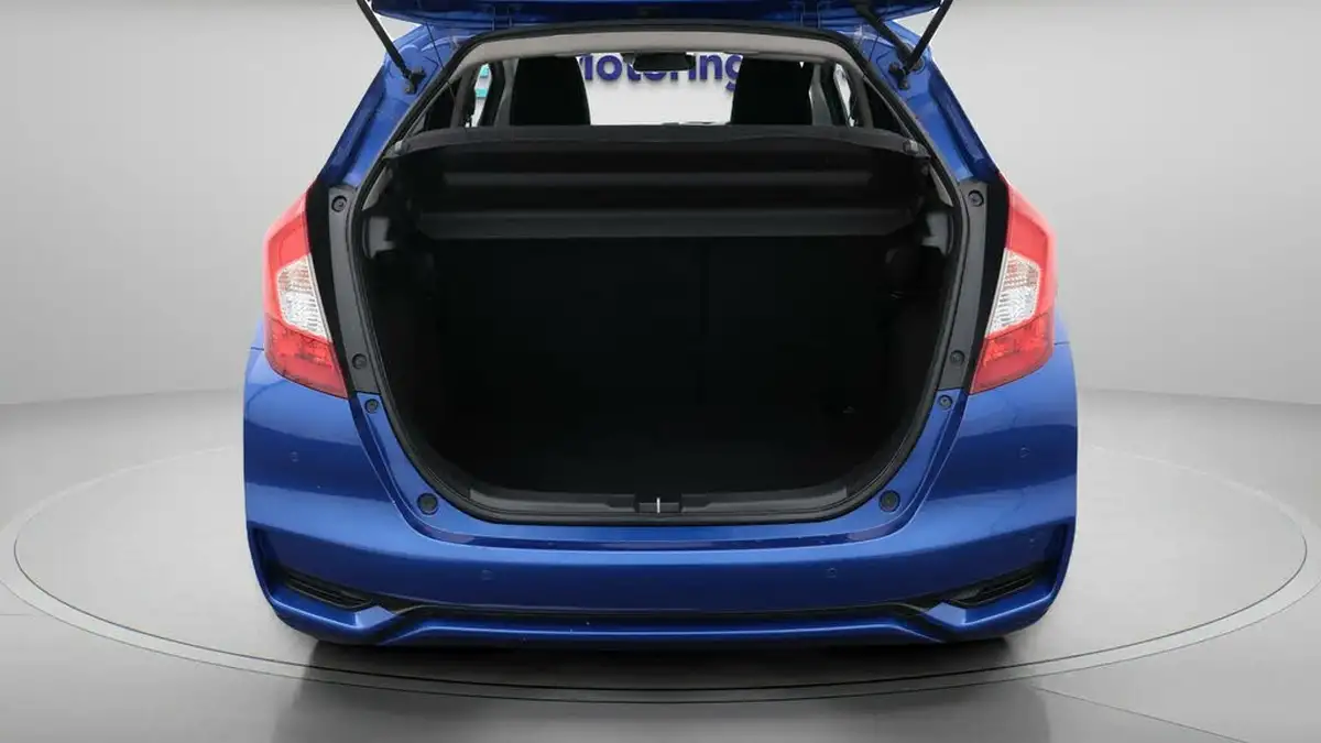 2018-honda-jazz-13-i-vtec-ex-cvt-big-17